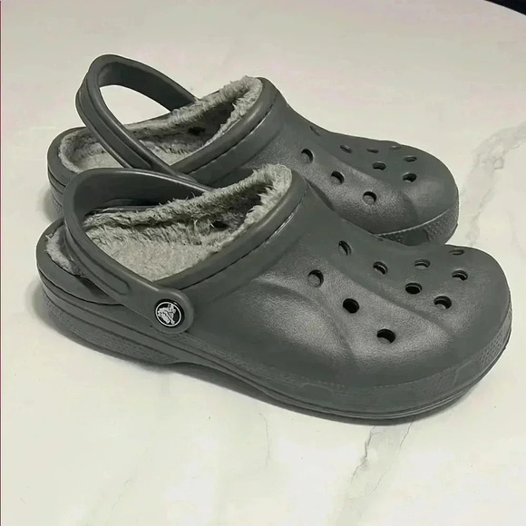 Crocs Gray Fuzzy Lined Clogs - Picture 2 of 4